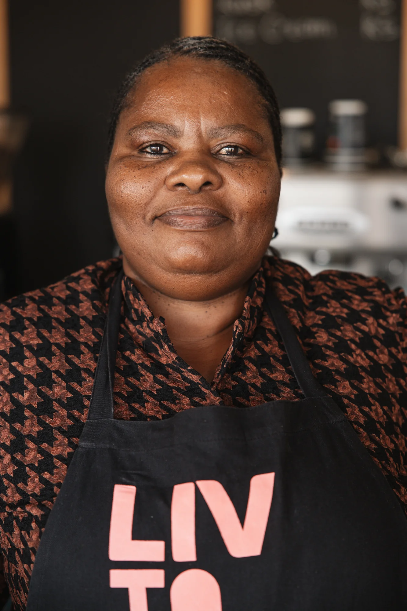 A woman's portrait, apron