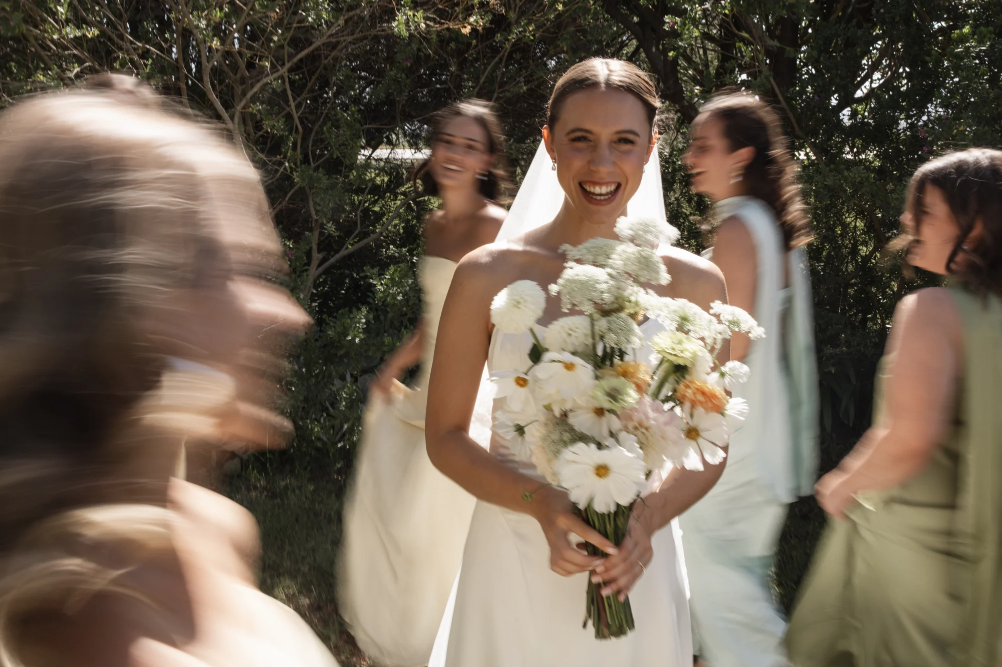The bride in motion, walking